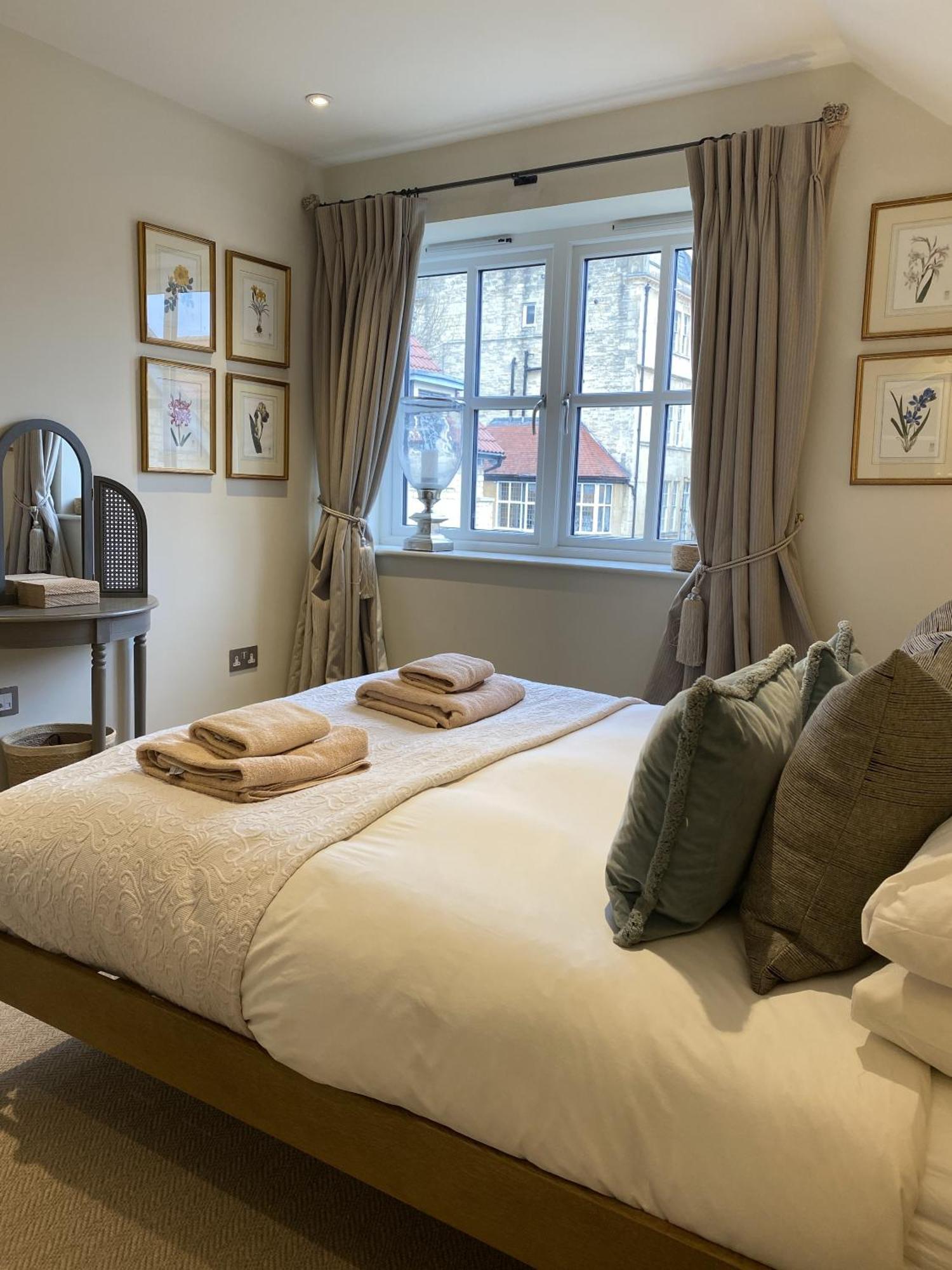 Appartement Walcot Yard With Parking, Bath Keys Extérieur photo